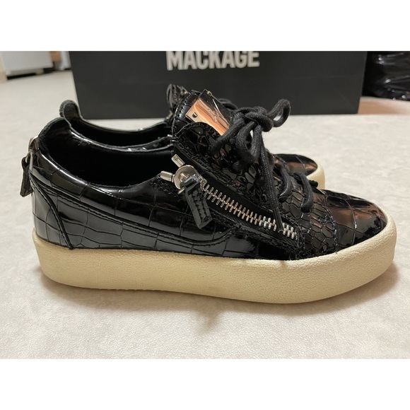 Giuseppe Zanotti patent sneakers. - Picture 3 of 8